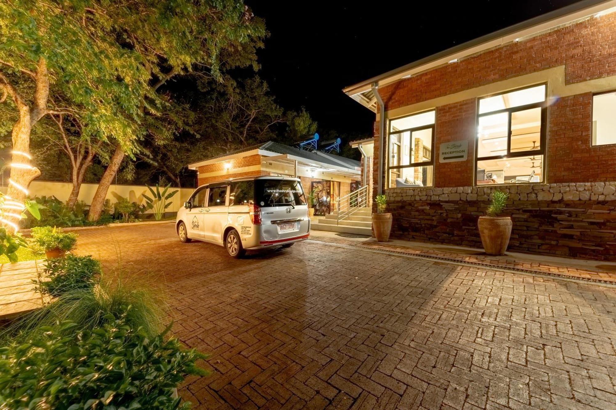 The Shrub Lodge Victoria Falls